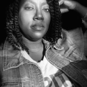 Meet your Posher, Sharon